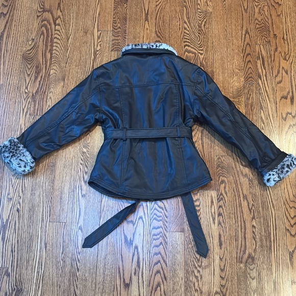 Girl’s Black Jacket Winter Size Small - Picture 13 of 14